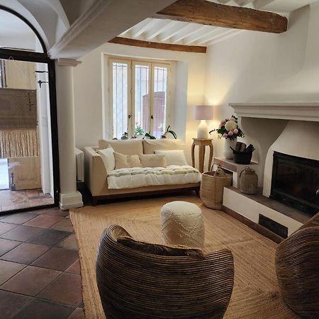 La Belle Histoire Bed & Breakfast Claviers Exterior photo