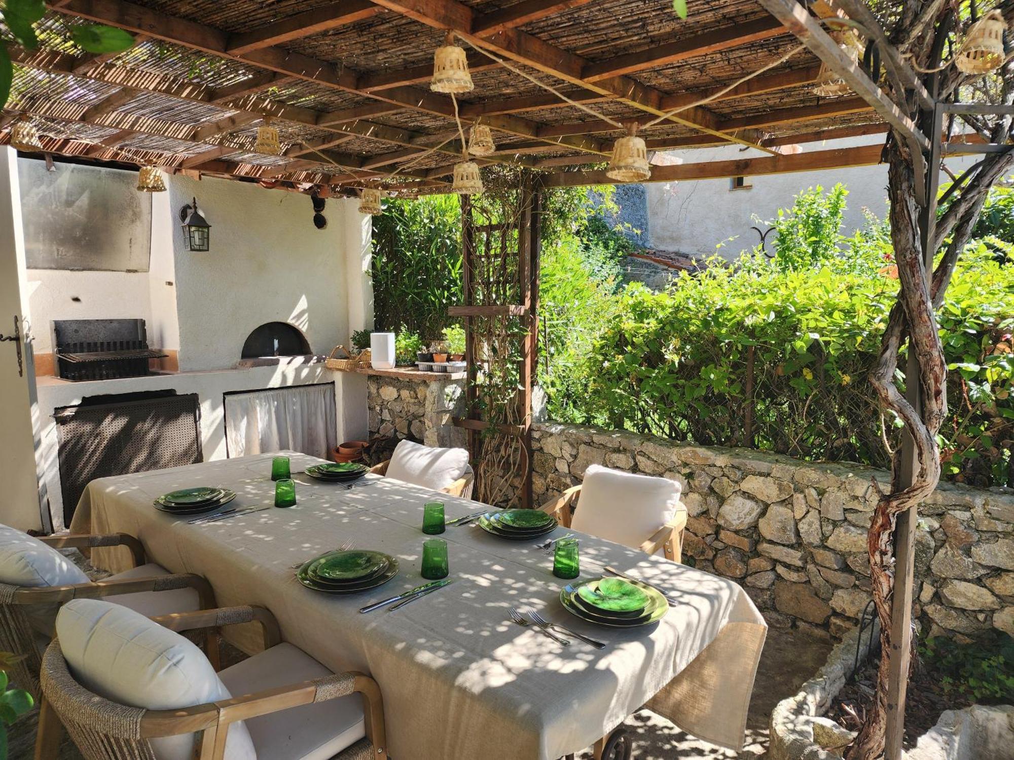 La Belle Histoire Bed & Breakfast Claviers Exterior photo